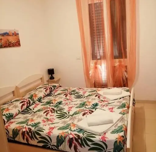 Al 25 * Torre dell'Orso